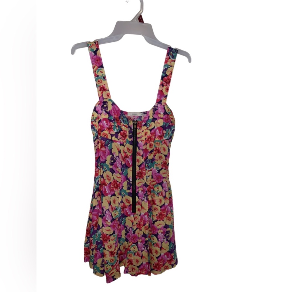 LF MILLAU Floral Zip Front Romper - Tank straps - Flowy shorts bottom - Nwot